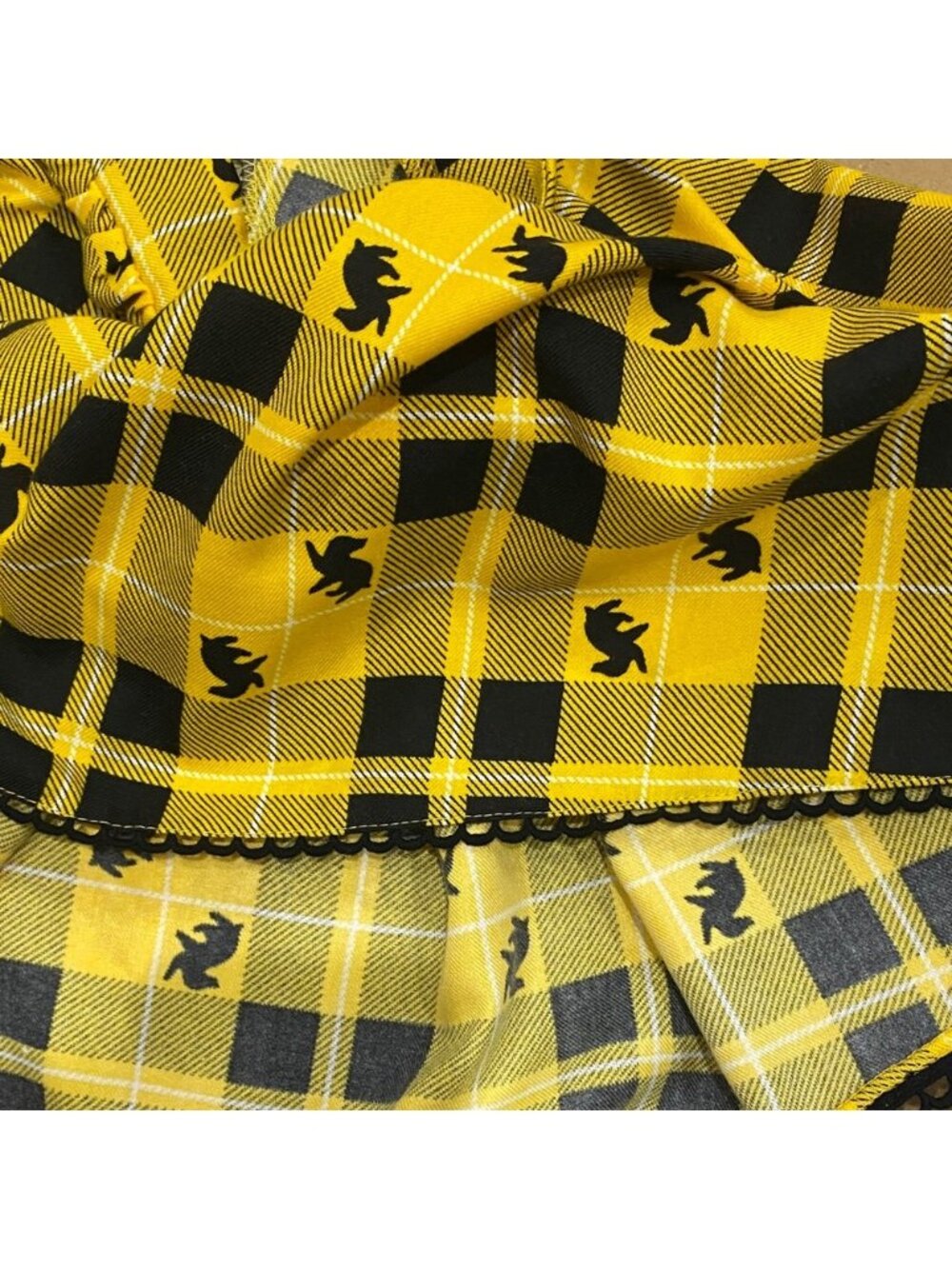 Yellow and Black Plaid Mini Skirt Size SMALL - Picture 3 of 3